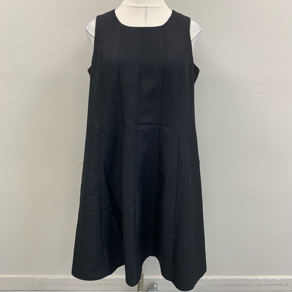 Roaman’s Simple Black Dress. Size 22